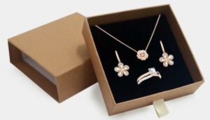 طراحی جعبه طلا برای برند های مینیمال